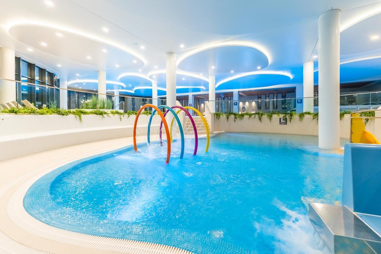 Polanki Aqua Classic Nielimitowany Dostep Do Basenow Parking Free โควอบเซก ภายนอก รูปภาพ